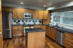 836 N Shore Dr, Glen Burnie, MD 21060 - Photo 7