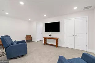 605 Lakemont Dr, Glen Burnie, MD 21060 - Photo 15