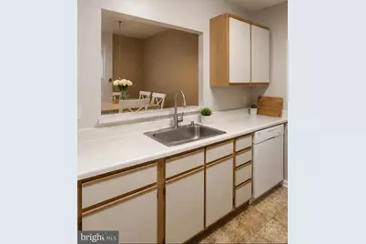 601 Forest Walk Lane #201, Odenton, MD 21113 - Photo 9