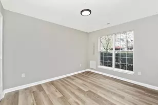 2242 Commissary Cir, Odenton, MD 21113 - Photo 9