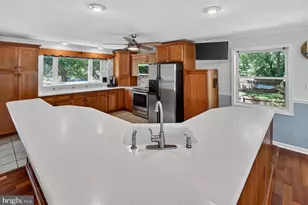 422 Ridgeview Ct, Arnold, MD 21012 - Photo 15