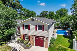 422 Ridgeview Ct, Arnold, MD 21012 - Photo 1