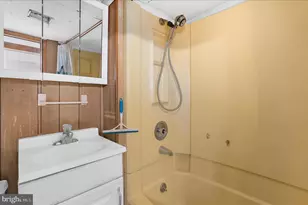 17 2nd Ave, Brooklyn, MD 21225 - Photo 41