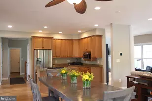 1219 Meadow View Rd, Pasadena, MD 21122 - Photo 5