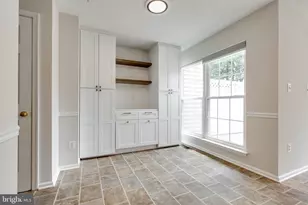 8125 Gray Stone Ln, Pasadena, MD 21122 - Photo 11