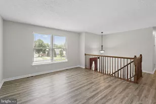 623 Sandy Ridge Dr, Glen Burnie, MD 21061 - Photo 5