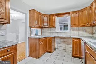 119 W Edgevale Rd, Brooklyn, MD 21225 - Photo 7