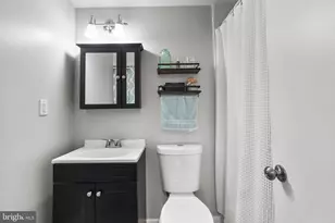 329 Shetlands Ln, Glen Burnie, MD 21061 - Photo 23