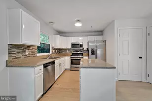 7836 Foxfarm Ln, Glen Burnie, MD 21061 - Photo 3