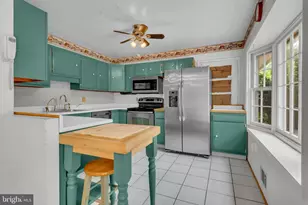 1554 Long Point Rd, Pasadena, MD 21122 - Photo 15