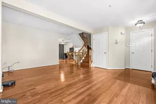 220 Foxtree Dr, Glen Burnie, MD 21061 - Photo 5
