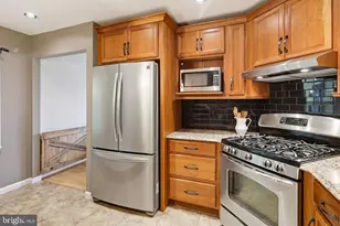1124 Wynbrook Rd, Glen Burnie, MD 21060 - Photo 9