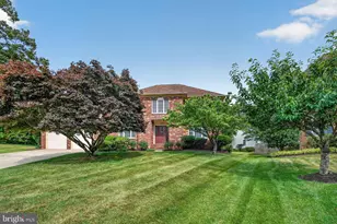 1303 Persimmontree Ct, Crofton, MD 21114 - Photo 7