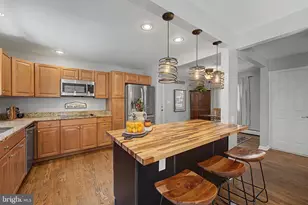 564 Williamsburg Ln, Odenton, MD 21113 - Photo 27
