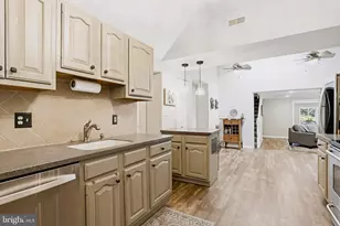 601 Riverside Dr, Pasadena, MD 21122 - Photo 5