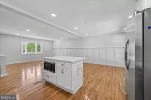 401 Grove Ridge Ct, Linthicum Heights, MD 21090 - Photo 11