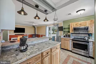 801 Dale Rd, Glen Burnie, MD 21060 - Photo 17