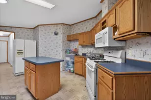 271 Janet Ct, Lothian, MD 20711 - Photo 7