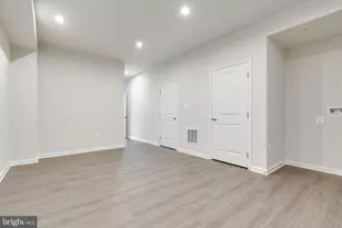 188 Woodgate Cir, Pasadena, MD 21122 - Photo 35