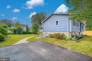 675 211th St, Pasadena, MD 21122 - Photo 47