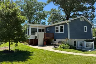 675 211th St, Pasadena, MD 21122 - Photo 3