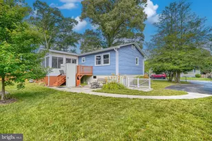 675 211th St, Pasadena, MD 21122 - Photo 45