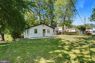 910 Pierpoint Dr, Pasadena, MD 21122 - Photo 3