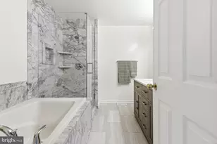 2002 Ripley Point Ct, Odenton, MD 21113 - Photo 15