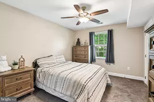 1129 Wharf Dr, Pasadena, MD 21122 - Photo 39