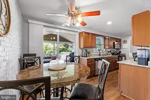 7825 Acorn Bank, Pasadena, MD 21122 - Photo 11