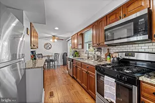 7825 Acorn Bank, Pasadena, MD 21122 - Photo 15