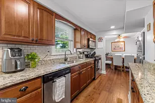 7825 Acorn Bank, Pasadena, MD 21122 - Photo 13