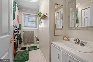 7825 Acorn Bank, Pasadena, MD 21122 - Photo 23