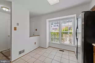 700 Lions Gate Ln, Odenton, MD 21113 - Photo 5