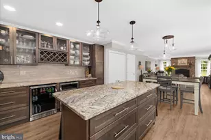 1379 Old Water Oak Point Rd, Pasadena, MD 21122 - Photo 17