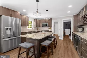 1379 Old Water Oak Point Rd, Pasadena, MD 21122 - Photo 19