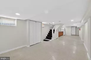 311 Townsend Ave, Baltimore, MD 21225 - Photo 27