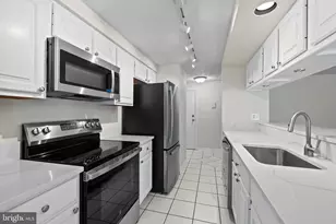 627 Deering Rd, Pasadena, MD 21122 - Photo 3