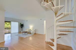 300 Hilltop Ln, Annapolis, MD 21403 - Photo 5