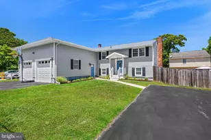 758 208th St, Pasadena, MD 21122 - Photo 3