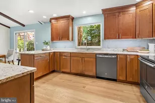 1123 Chinaberry Ln, Crownsville, MD 21032 - Photo 19