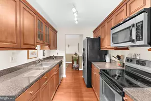 6528 Clear Drop Ct, Glen Burnie, MD 21060 - Photo 17