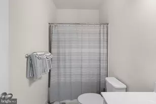 8338 Amber Beacon Cir, Millersville, MD 21108 - Photo 17