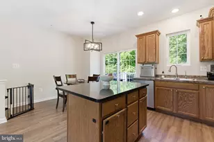 7736 Timbercross Ln, Glen Burnie, MD 21060 - Photo 15