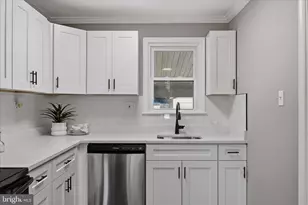 183 Kenwood Rd, Pasadena, MD 21122 - Photo 3