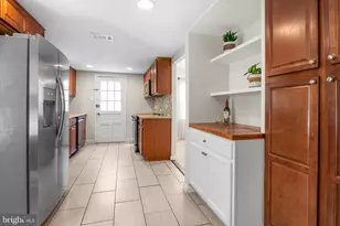 1801 E Regents Park Rd, Crofton, MD 21114 - Photo 19