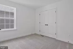 5721 Howard Dr, Glen Burnie, MD 21061 - Photo 25