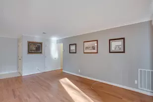 304 Hilltop Ln, Annapolis, MD 21403 - Photo 15
