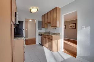 304 Hilltop Ln, Annapolis, MD 21403 - Photo 17