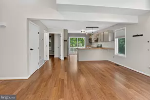 607 Overhill Dr, Edgewater, MD 21037 - Photo 9